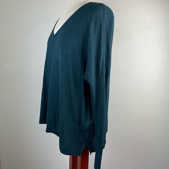 Loft Green V-Neck Sweater Top Size S EUC - Picture 3 of 7